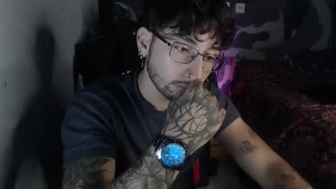 Snapshot of dominus_kane chatting on 11-24-25, 01:38 dominus_kane online show from 11-24-25, 01:38