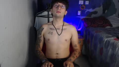 Snapshot of dominus_kane chatting on 11-29-25, 04:26 dominus_kane online show from 11-29-25, 04:26