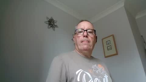 David uk online show from 07-23-26, 01:42