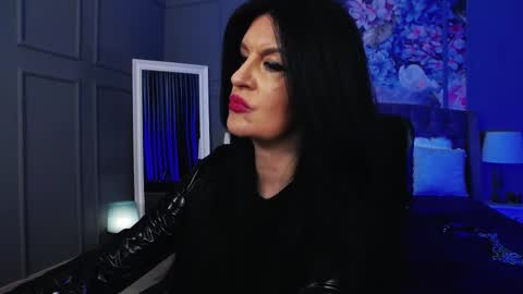 Dom Melisa online show from 12-14-25, 10:25