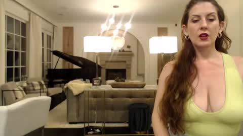 Snapshot of dommetomorrow chatting on 06-18-26, 04:13 DommeTomorrow online show from 06-18-26, 04:13