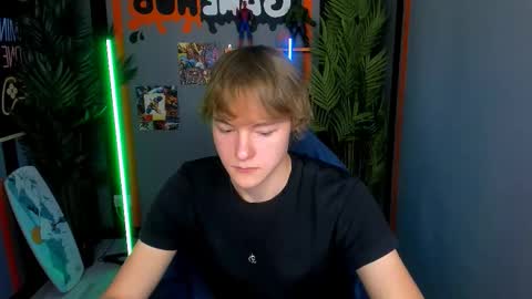 Snapshot of donald_brooks chatting on 11-25-25, 10:37 Donald online show from 11-25-25, 10:37