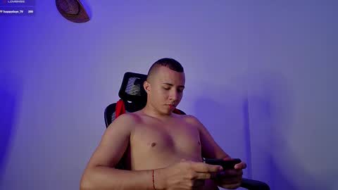 Snapshot of donathoo chatting on 12-24-24, 08:16 Donat Independent Model online show from 12-24-24, 08:16
