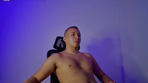 Snapshot of donathoo chatting on 02-26-25, 02:46 Donat Independent Model online show from 02-26-25, 02:46