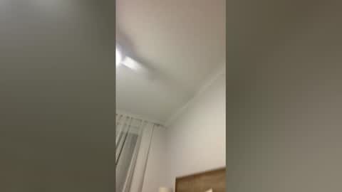 dongdollar83295 online show from 04-05-26, 03:42