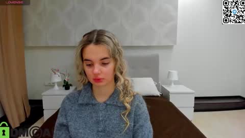 Snapshot of donnaaa_evans chatting on 01-12-26, 11:54 Donna On GMT2 Mon-Fri 3-9 AM online show from 01-12-26, 11:54