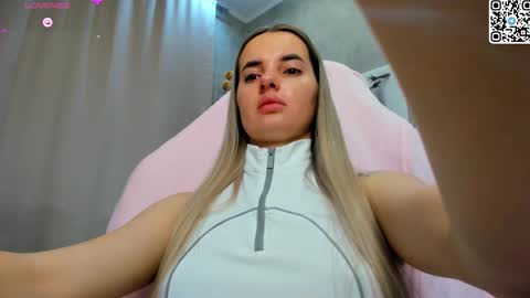 Snapshot of donnaaa_evans chatting on 03-06-26, 01:35 Donna On GMT2 Mon-Fri 3-9 AM online show from 03-06-26, 01:35