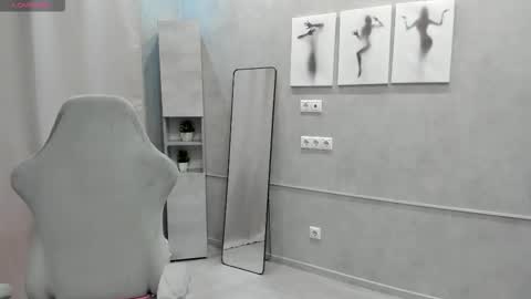 Snapshot of donnaaa_evans chatting on 03-12-26, 11:33 Donna On GMT2 Mon-Fri 3-9 AM online show from 03-12-26, 11:33