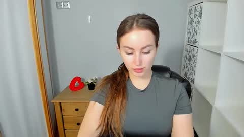 Snapshot of donnasensual chatting on 09-11-25, 03:34 DonnaSensual online show from 09-11-25, 03:34