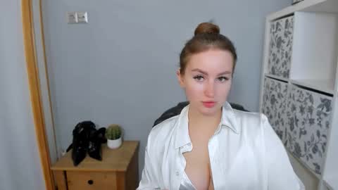 Snapshot of donnasensual chatting on 10-17-25, 10:51 DonnaSensual online show from 10-17-25, 10:51