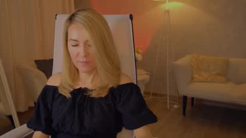 Snapshot of donnasmitth chatting on 01-12-26, 06:46 Donna online show from 01-12-26, 06:46