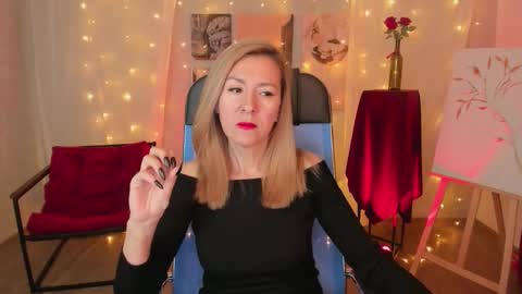 Snapshot of donnasmitth chatting on 02-18-26, 06:48 Donna online show from 02-18-26, 06:48