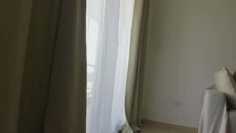 Snapshot of donnna19 chatting on 12-26-24, 12:05 Donatella online show from 12-26-24, 12:05