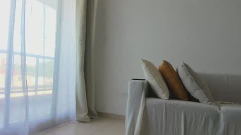 Snapshot of donnna19 chatting on 01-08-25, 12:15 Donatella online show from 01-08-25, 12:15