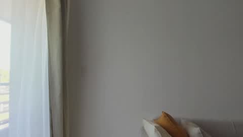 Snapshot of donnna19 chatting on 01-15-25, 12:04 Donatella online show from 01-15-25, 12:04