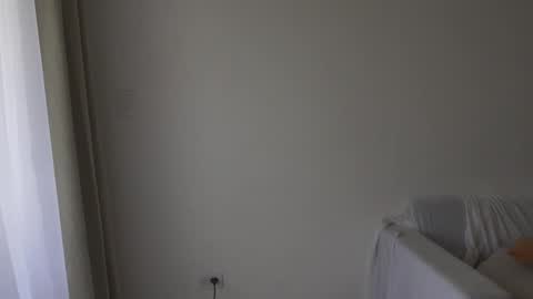 Snapshot of donnna19 chatting on 10-06-25, 12:02 Donatella online show from 10-06-25, 12:02