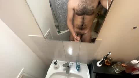 Snapshot of donp98 chatting on 12-23-24, 01:13 Paolodinhero online show from 12-23-24, 01:13