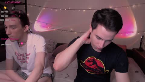 Snapshot of dontknowloool chatting on 01-08-25, 08:06 EliotKenny online show from 01-08-25, 08:06