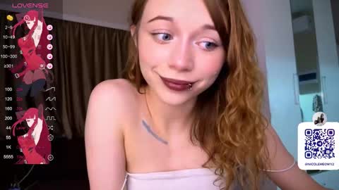 Snapshot of dontoke_ chatting on 12-02-25, 04:24 Nicole online show from 12-02-25, 04:24