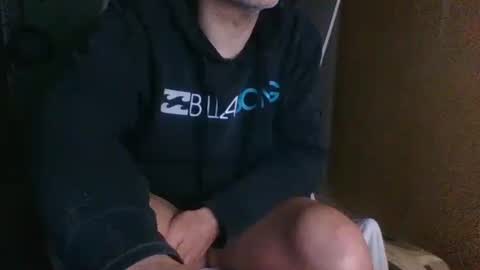 Snapshot of dontwalkonthegrass2 chatting on 01-29-25, 11:51 frenchfirefighter online show from 01-29-25, 11:51