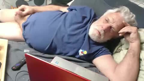 cummingdoouug online show from 05-19-26, 08:31