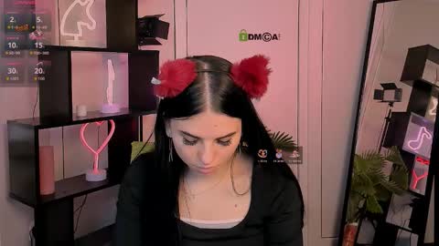 Snapshot of dora_di1 chatting on 11-06-25, 07:20 we online show from 11-06-25, 07:20