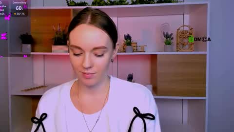 Snapshot of dora_di1 chatting on 11-08-25, 08:03 we online show from 11-08-25, 08:03