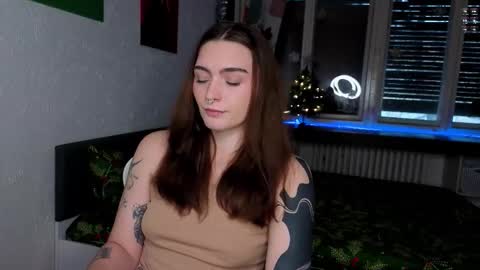 Snapshot of dorfmatratze_ chatting on 12-21-25, 07:26 Alice online show from 12-21-25, 07:26