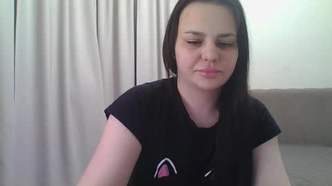 Snapshot of dori_cutie chatting on 02-22-26, 05:33 dori_cutie online show from 02-22-26, 05:33