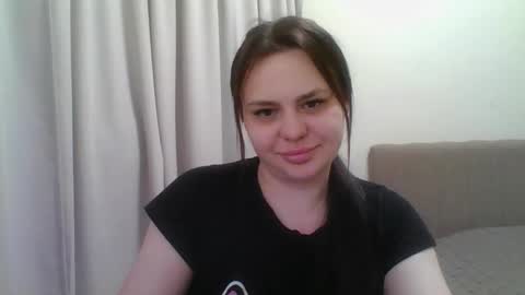 Snapshot of dori_cutie chatting on 03-16-26, 06:01 dori_cutie online show from 03-16-26, 06:01
