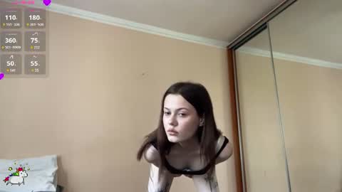 Snapshot of doriaaltomare chatting on 07-17-26, 07:37 Lauren online show from 07-17-26, 07:37