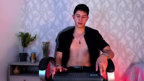 Snapshot of dorian_mystery chatting on 01-10-25, 02:35 dorian_mystery online show from 01-10-25, 02:35