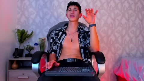 Snapshot of dorian_mystery chatting on 01-17-25, 09:39 dorian_mystery online show from 01-17-25, 09:39