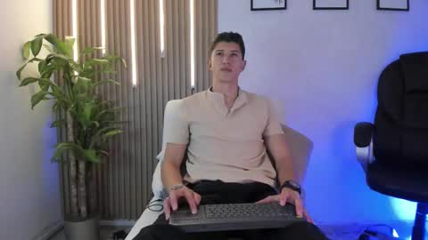 dorian_mystery online show from 02-03-26, 04:43