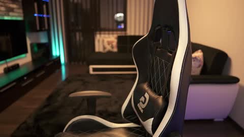 Dorian Reyes online show from 02-06-25, 10:10