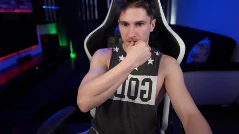 Dorian Reyes online show from 02-08-25, 05:29