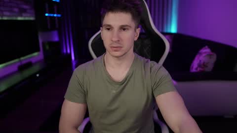 Dorian Reyes online show from 02-25-25, 02:14