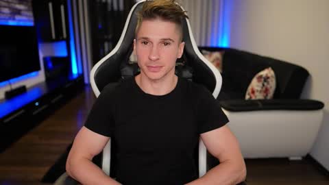 Dorian Reyes online show from 09-22-25, 09:50