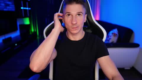 Dorian Reyes online show from 09-28-25, 10:15