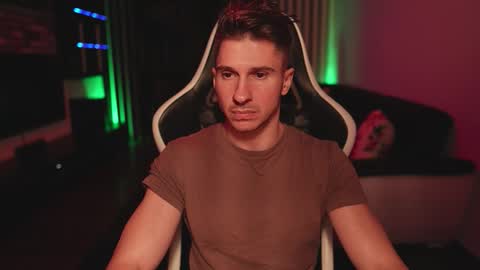 Dorian Reyes online show from 10-31-25, 11:17