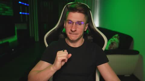 Dorian Reyes online show from 11-15-25, 12:52