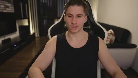 Dorian Reyes online show from 04-28-26, 02:27