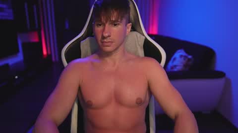 Snapshot of dorianreyes chatting on 06-30-26, 10:11 Dorian Reyes online show from 06-30-26, 10:11