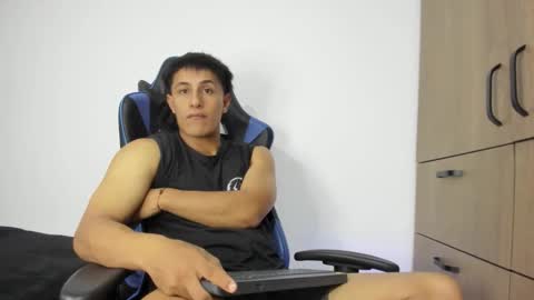 dorman_boy online show from 11-27-25, 04:03