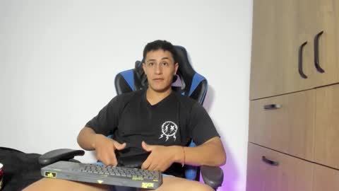 dorman_boy online show from 01-07-26, 03:53