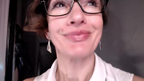 Dorothy Next stream on Monday at 3am-9am online show from 01-10-25, 05:26