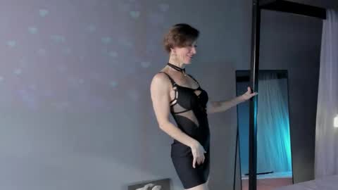 Snapshot of dorothy_meyer chatting on 02-13-26, 03:57 Dorothy Next stream on Monday at 3am-9am online show from 02-13-26, 03:57