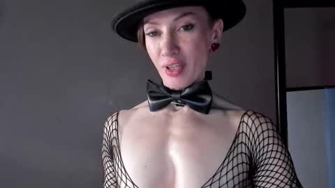 Snapshot of dorothy_meyer chatting on 03-26-26, 05:57 Dorothy Next stream on Monday at 3am-9am online show from 03-26-26, 05:57