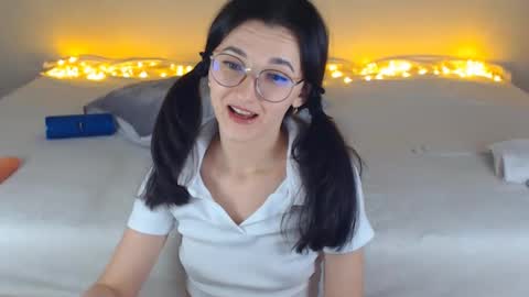 Snapshot of dorotty_ chatting on 12-03-24, 12:35 Your Dorotty online show from 12-03-24, 12:35