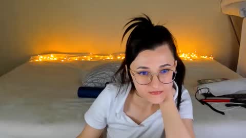 Snapshot of dorotty_ chatting on 01-22-25, 02:15 Your Dorotty online show from 01-22-25, 02:15